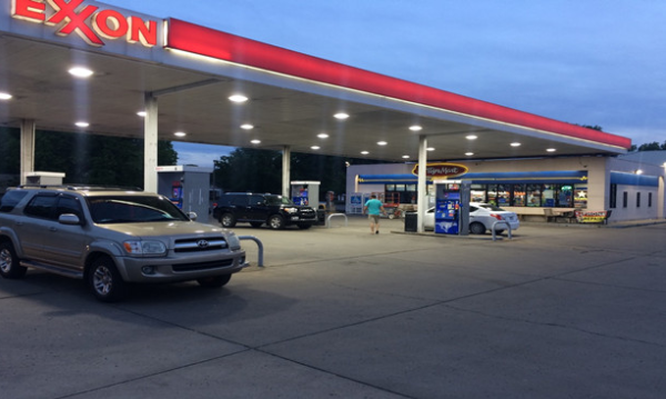 LED Canopy lights suited for gas stations