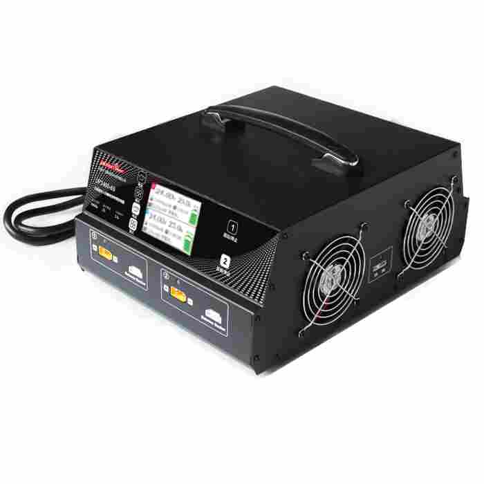 UP2400-6S 2400W 4 通道锂聚合物 / 高压锂电池充电器 2-6S 110V/220V（适用于遥控模型）